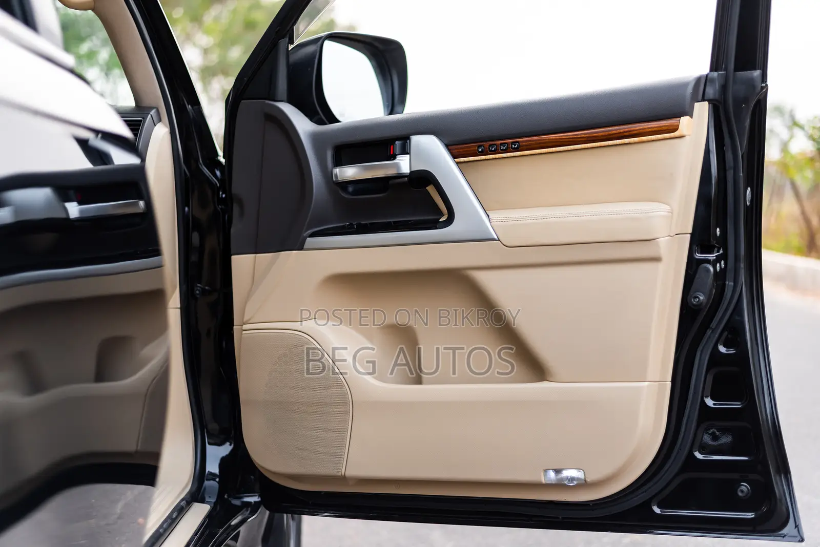 Toyota Land Cruiser Vx-V8 2015