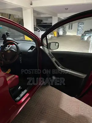 Toyota Vitz 2010