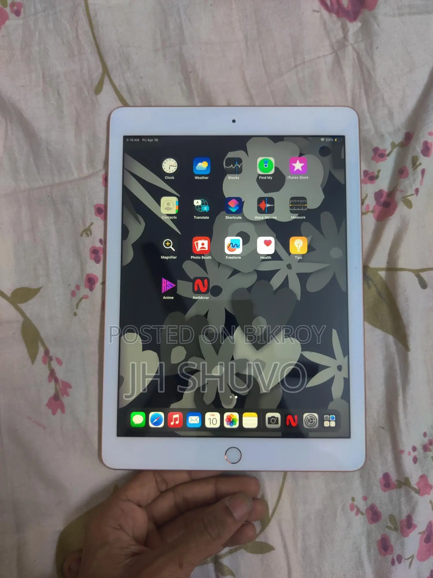 Apple iPad 9.7 128 GB Gray