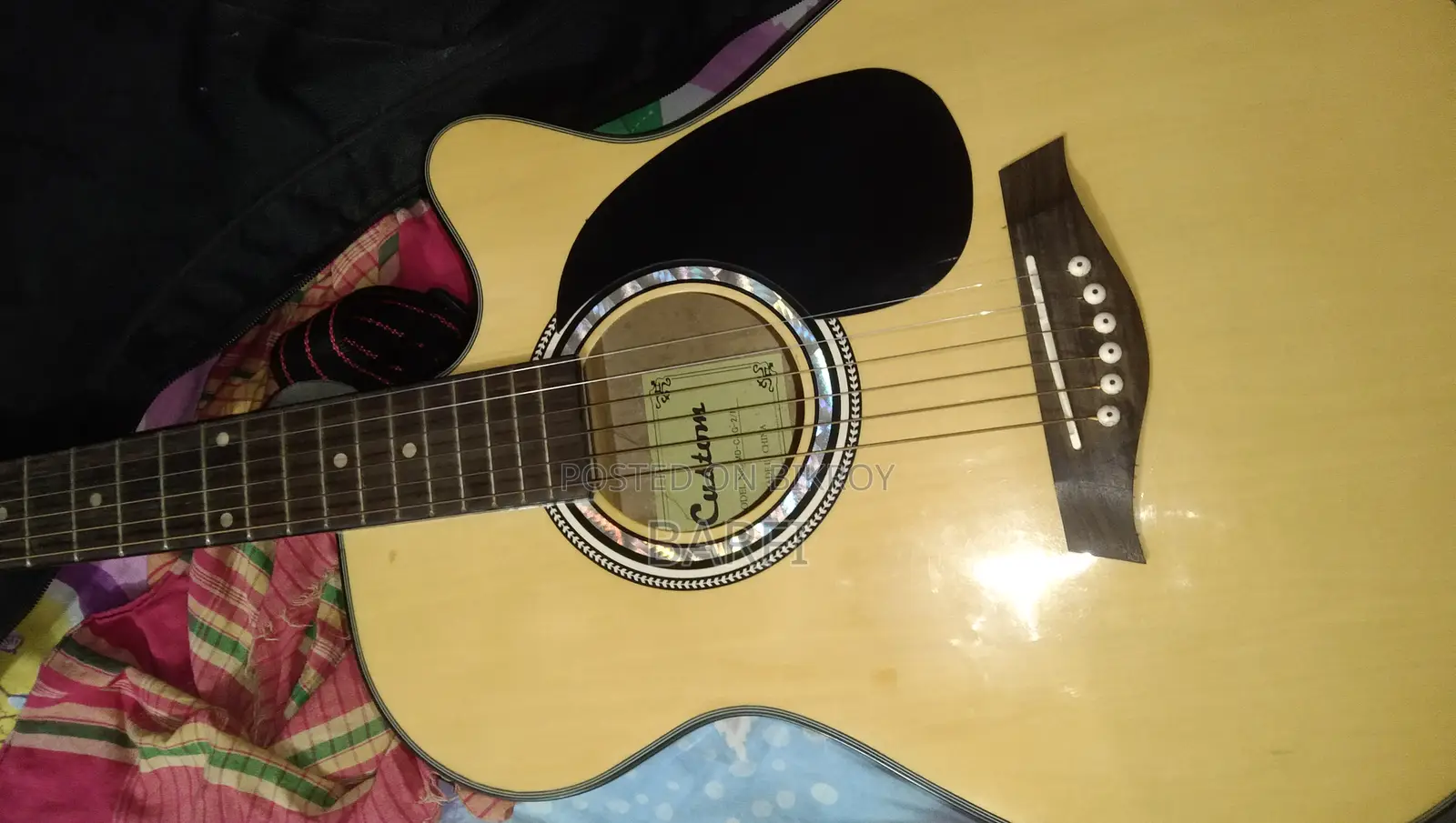 Guiter Sell