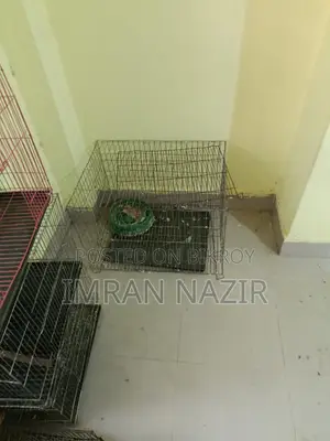কবুতরের খাঁচা বিক্রি করা হবে।