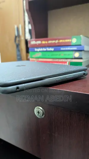 DELL Latitude 3190