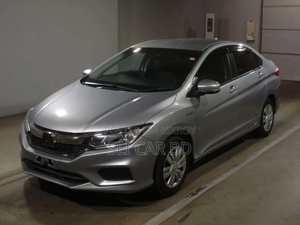 Honda Grace Hybrid 2020