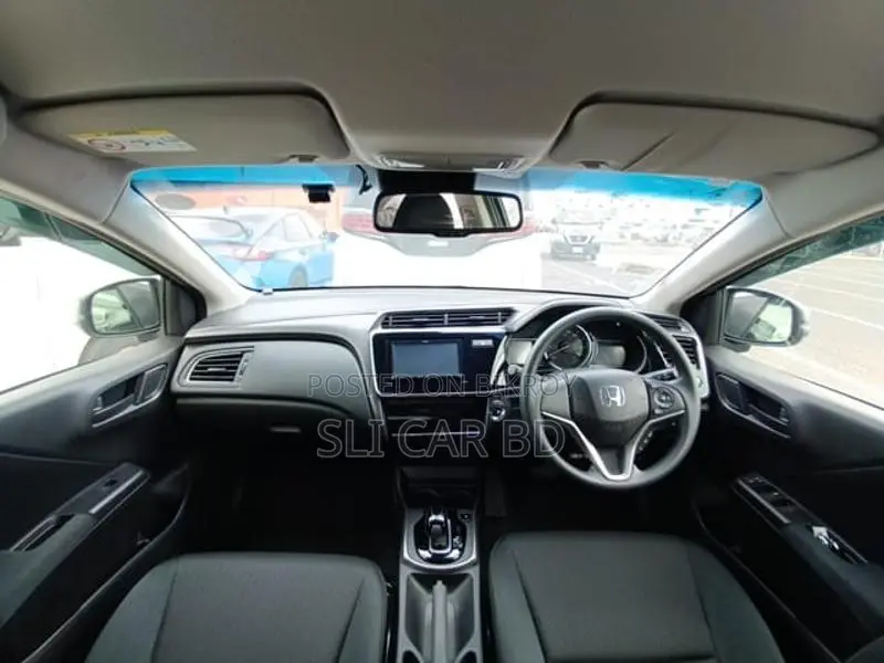 Honda Grace Hybrid 2020