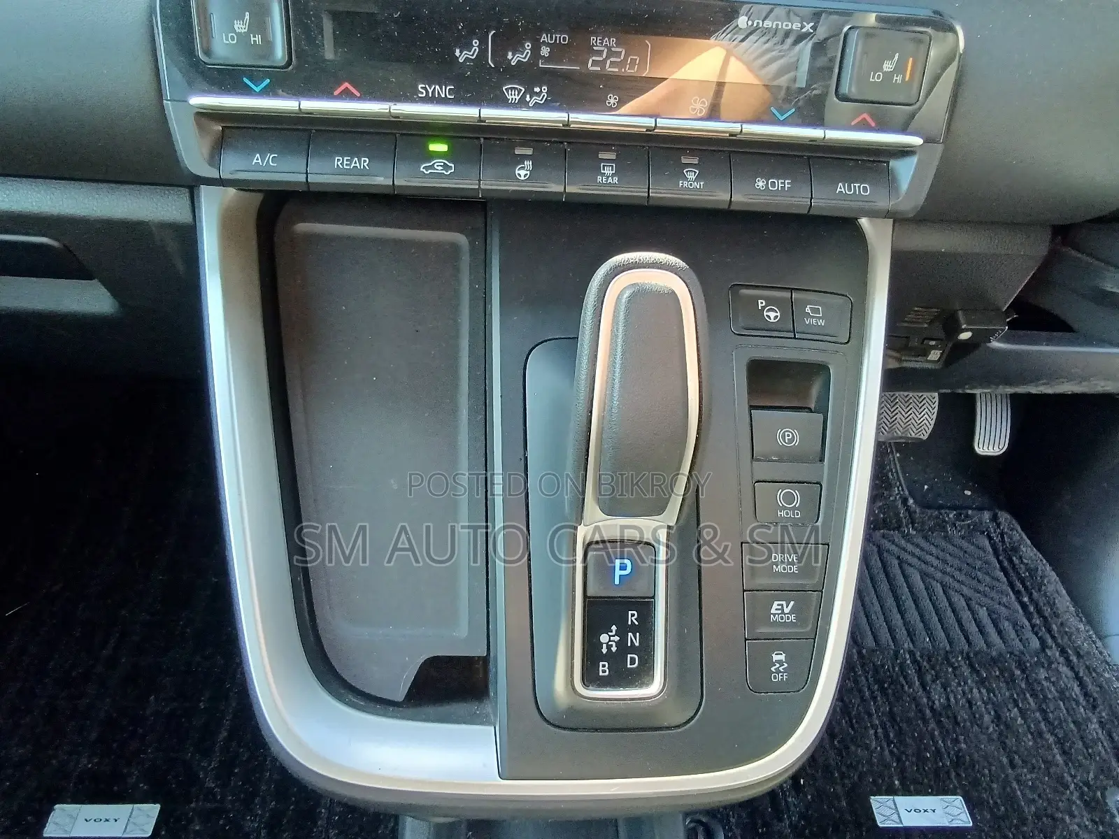 Toyota Voxy Hybrid SZ Blackish 2022