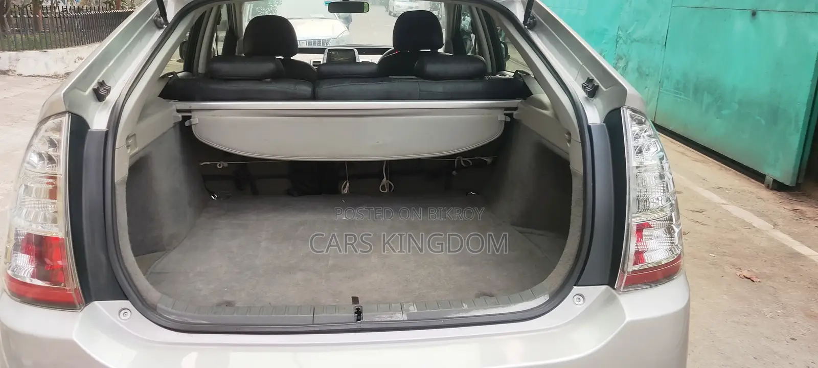 Toyota Prius G Ltd, 2011