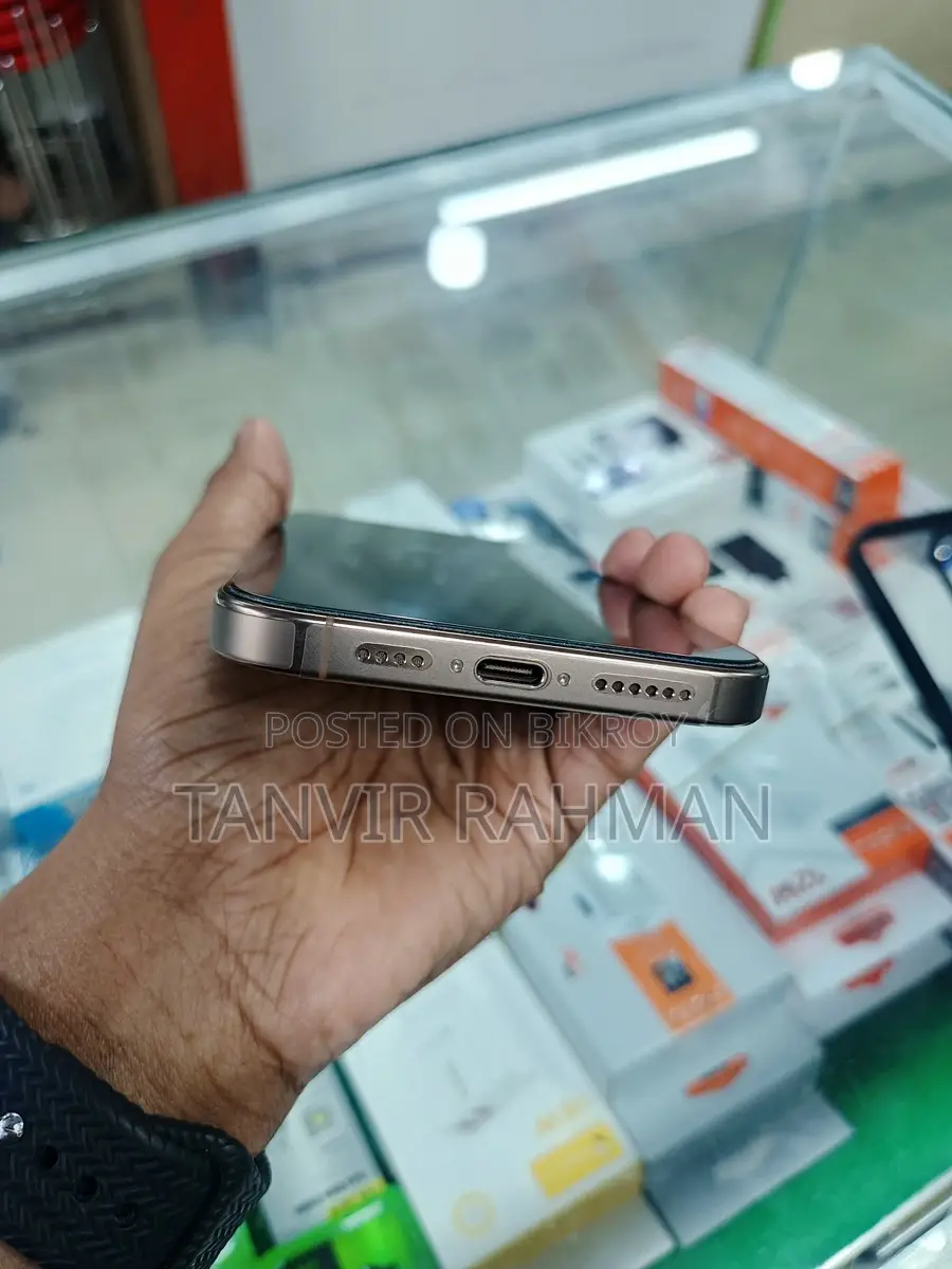Apple iPhone 16 Pro Max (Used)