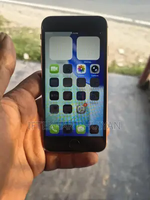 Apple iPhone SE 64 GB (ব্যবহৃত)