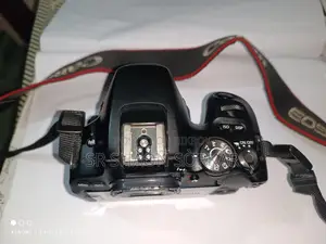 Canon 200D with 50mm Prime STM Lens