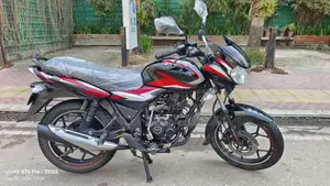 Bajaj Discover 125 CBS 3D 2023