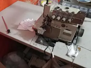 ওভার লক মেশিন