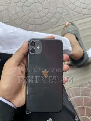 Apple iPhone 11 (64)gb (Used)