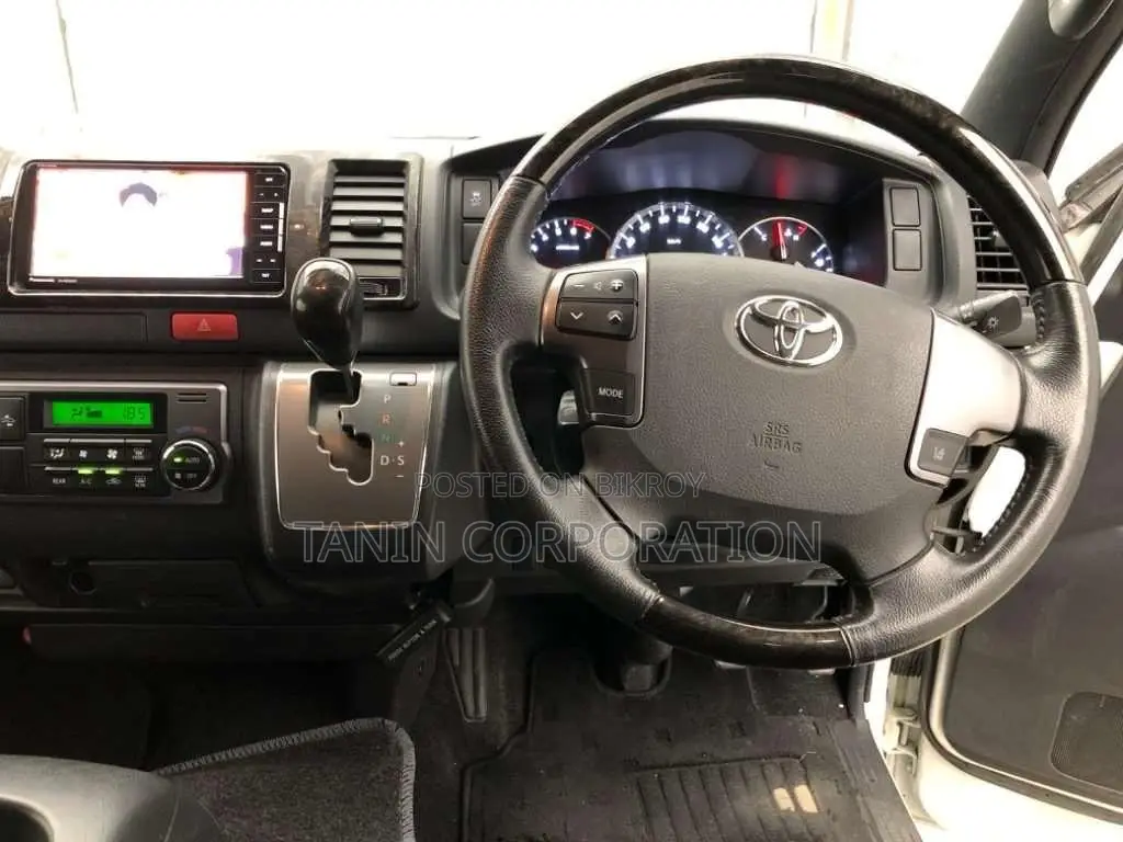 Toyota Hiace Super GL Dark Prime 2020