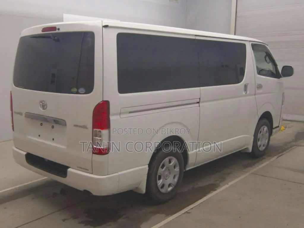 Toyota Hiace Super GL Dark Prime 2020