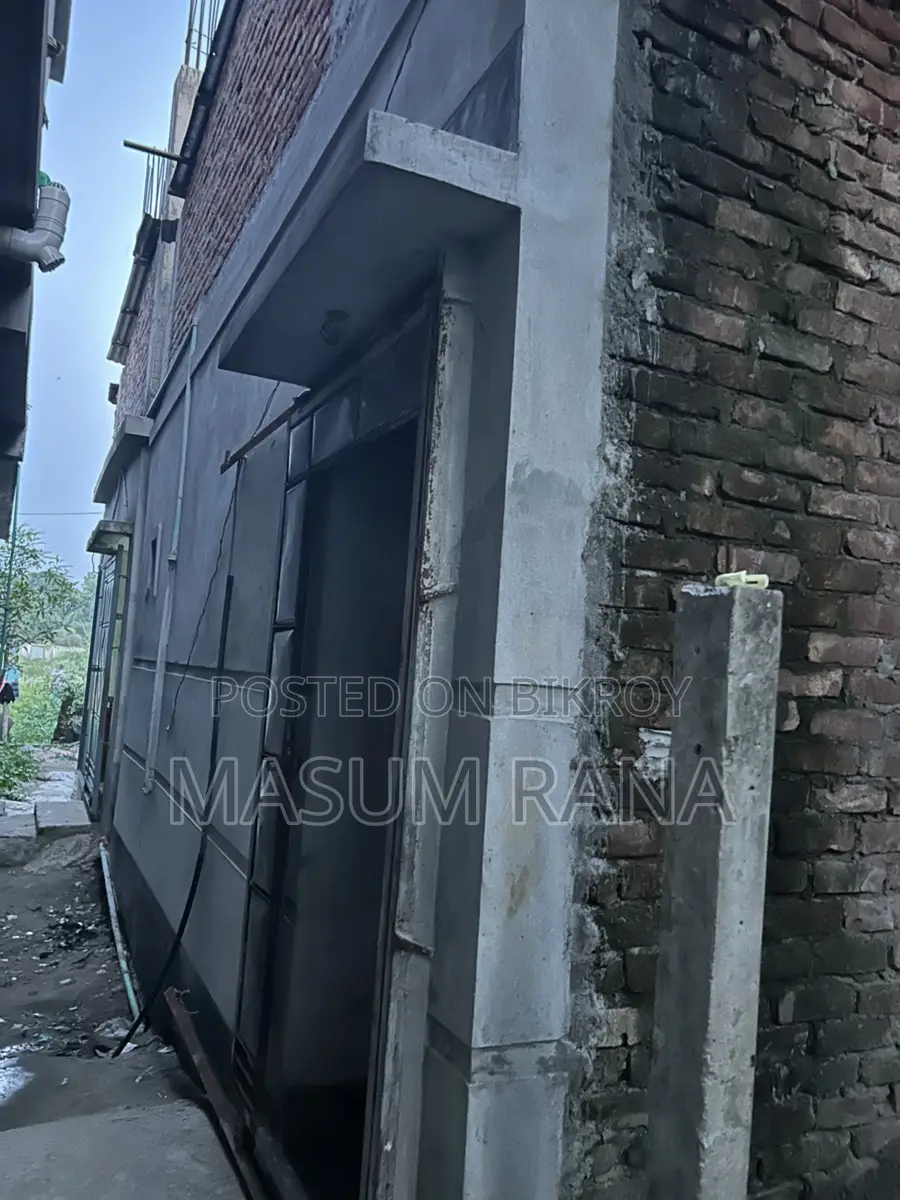 Land with house and land only options