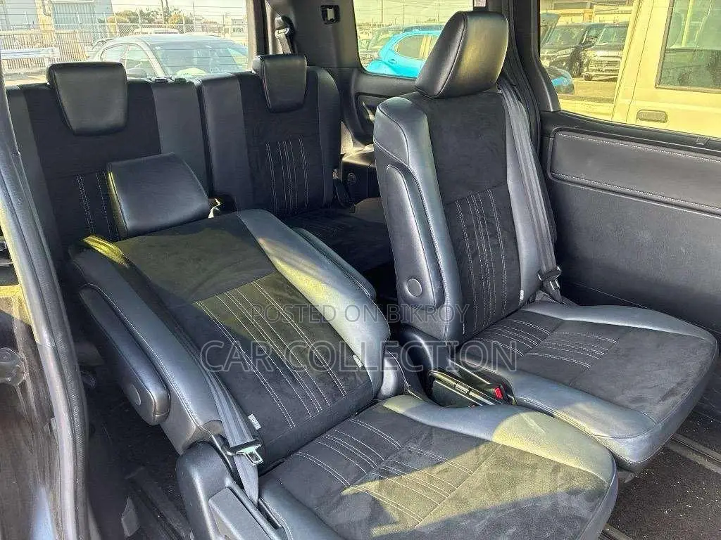 Toyota Esquire GI PREMIUM 2021
