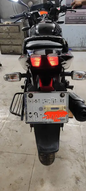 Bajaj Pulsar 150 . 2018