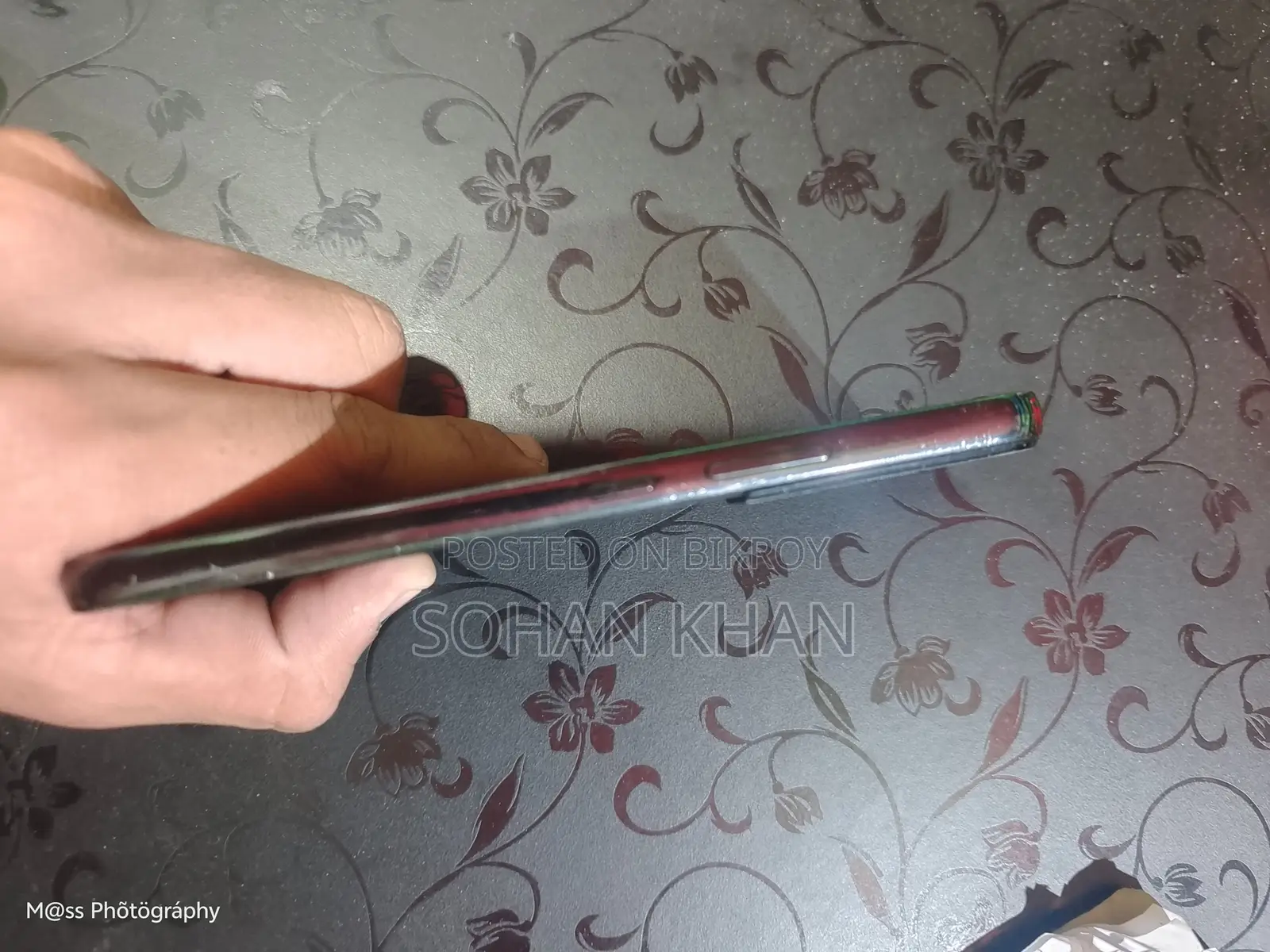 Samsung Galaxy S22 (Used)