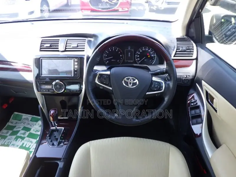 Toyota Premio F-EX Micablue 2021