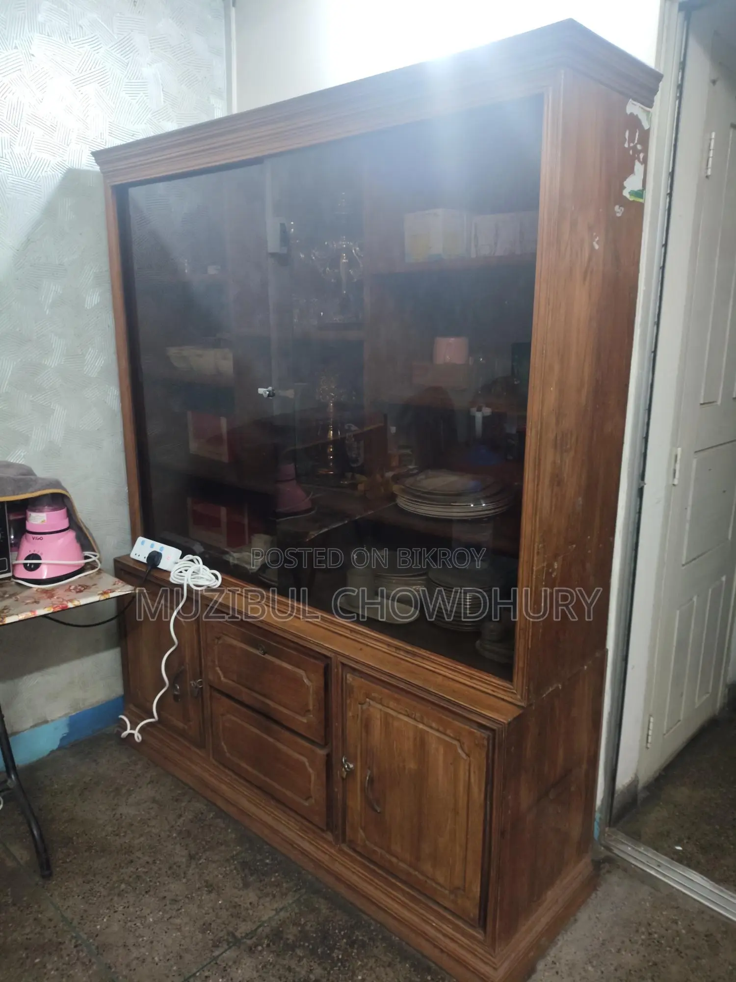 Shegun Wood Showcase