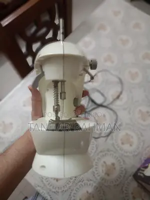 মিনি সেলাই মেশিন