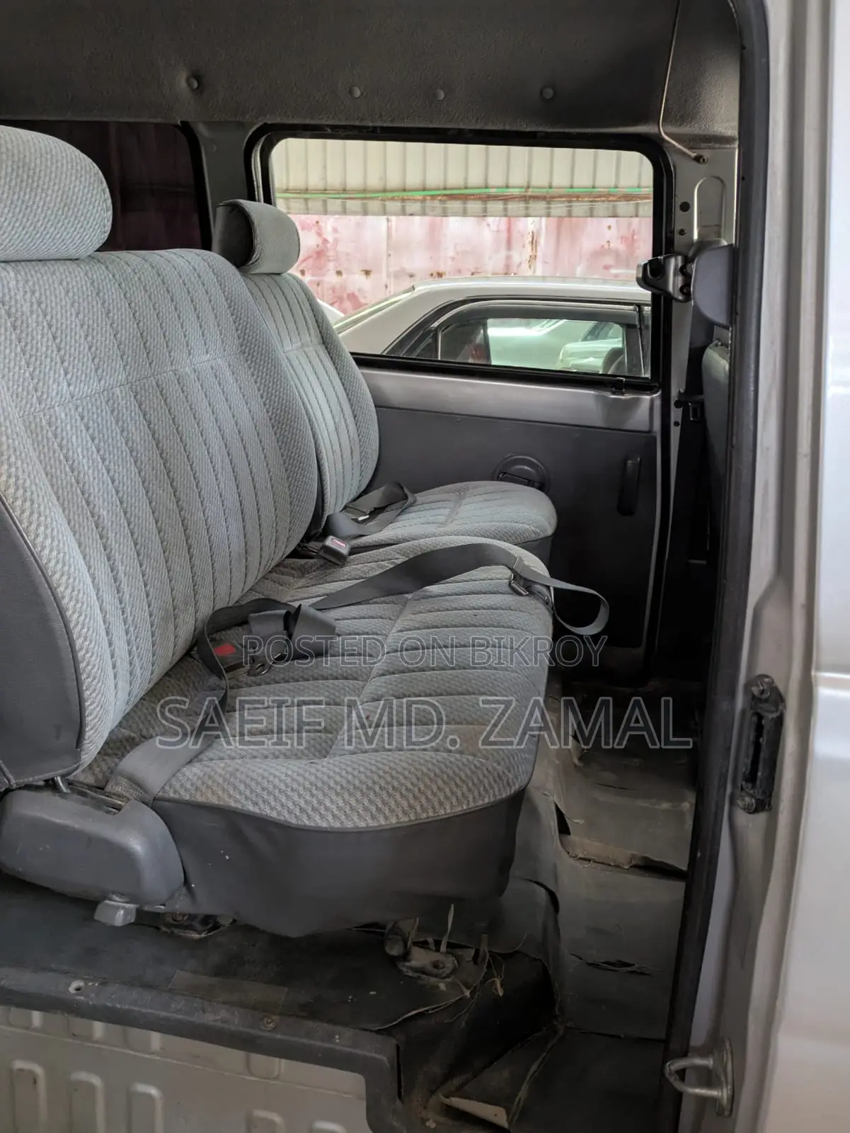 Toyota Noah 2004 (kR42)