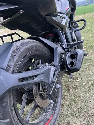 Bajaj Pulsar N250 cc 2025
