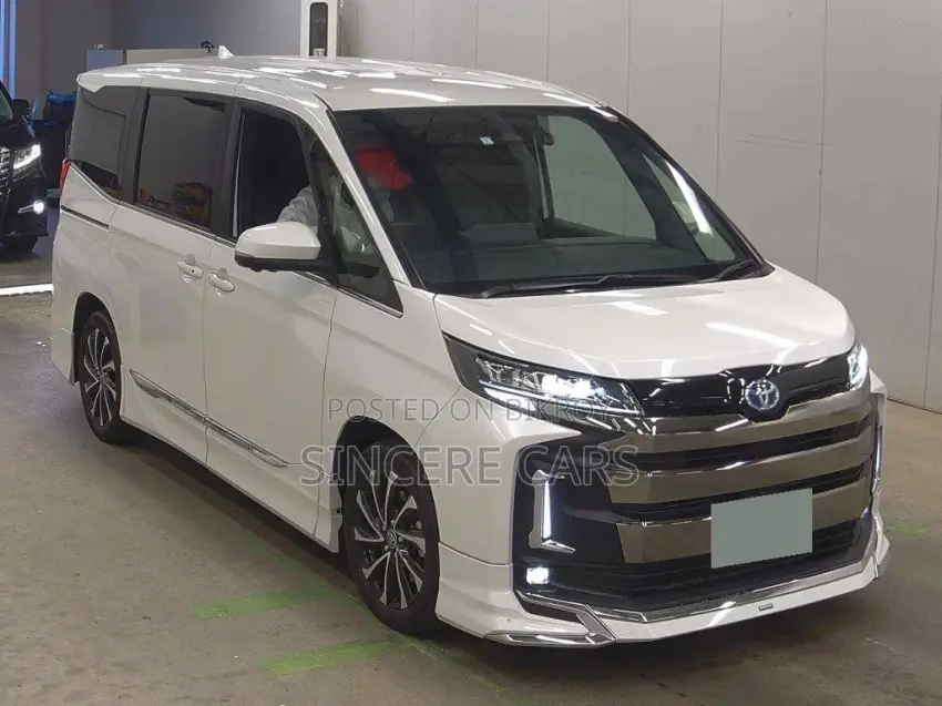 Toyota Noah S-Z HYB 4.5 POINT 2023
