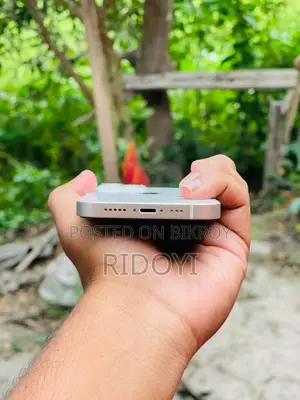 Apple iPhone 14 (Used)