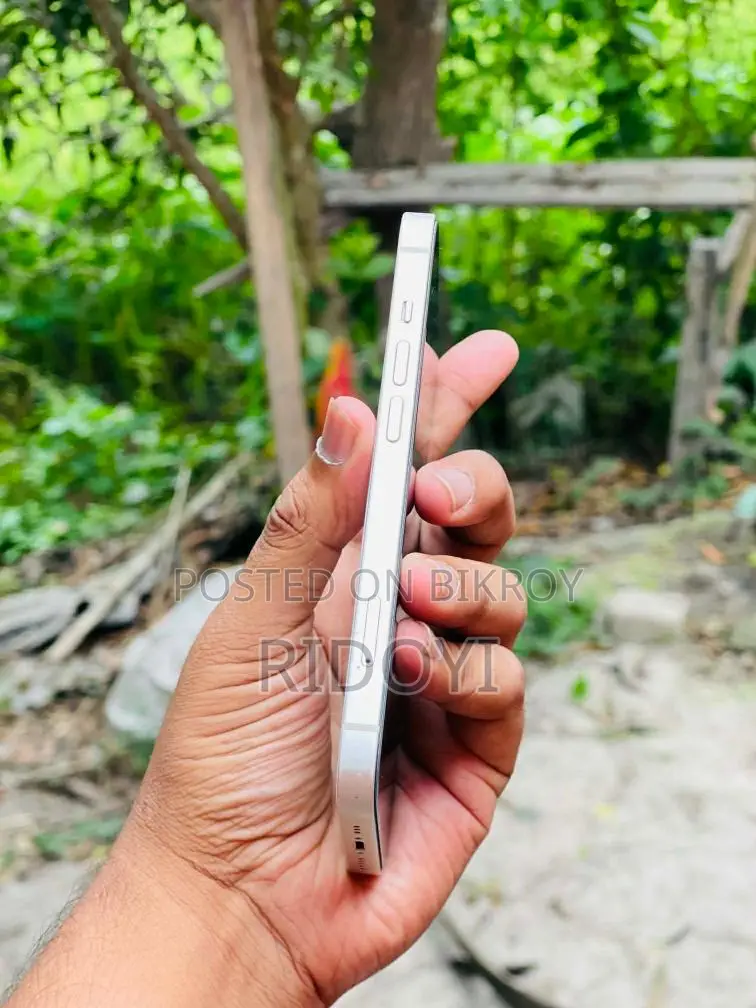 Apple iPhone 14 (Used)