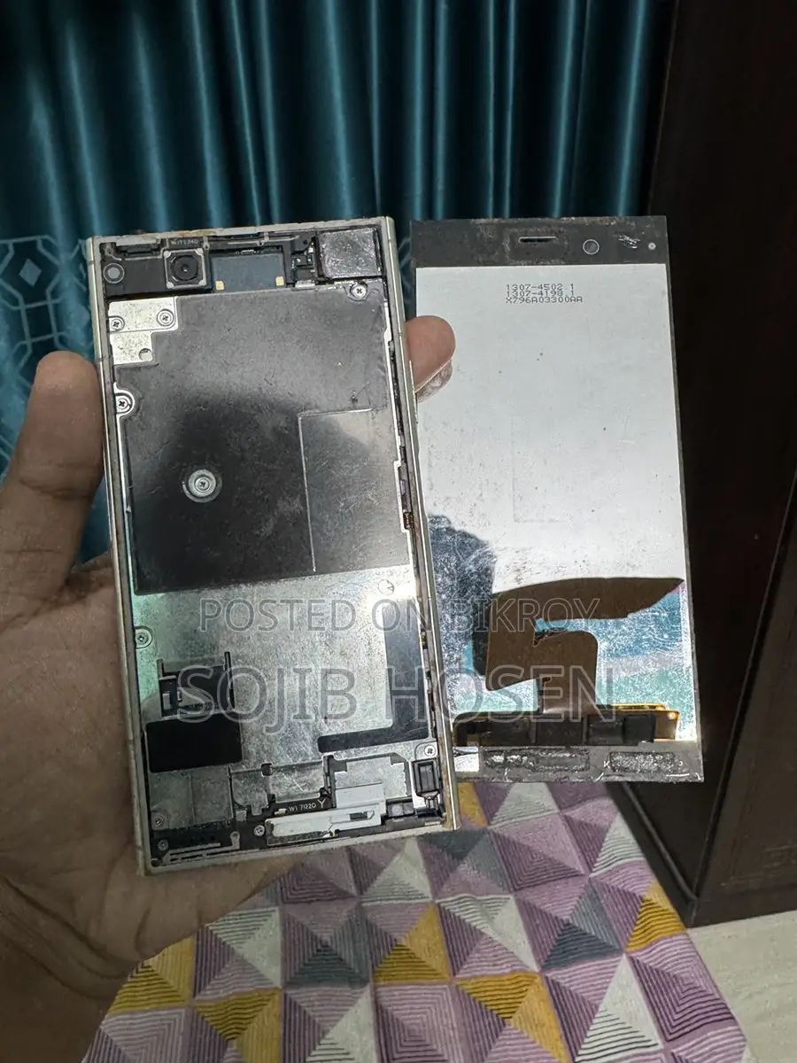 Sony Xperia XZ1 (Used)