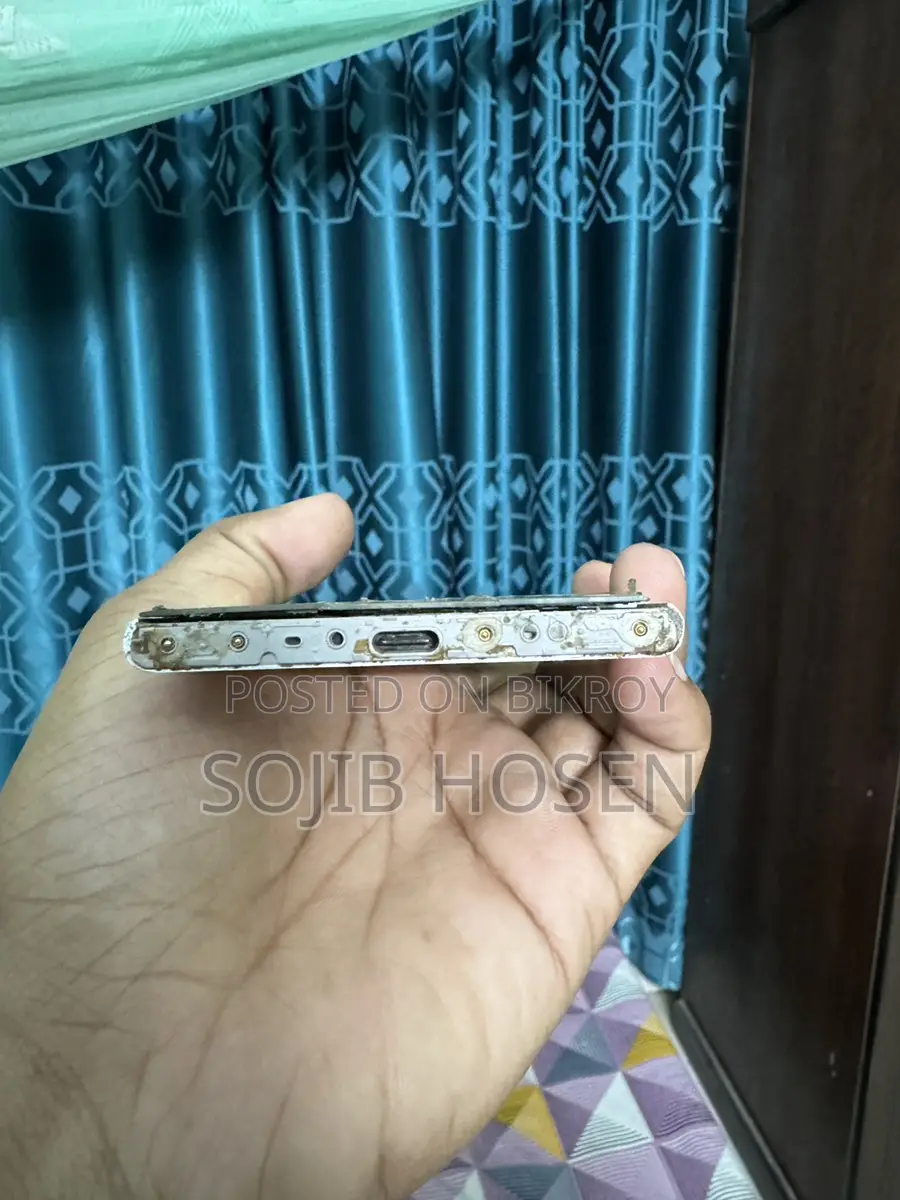 Sony Xperia XZ1 (Used)