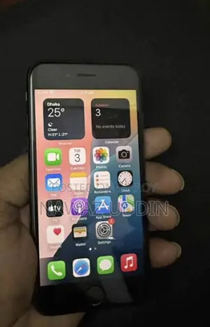 Apple iPhone 7 . (Used)
