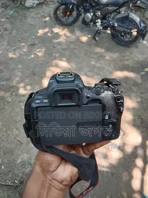 Canon 250d 18-55 stm lens