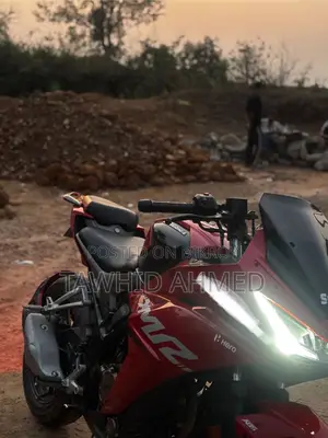 Hero Karizma XMR 210 24/25 2025