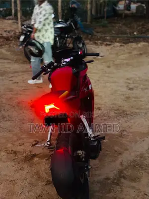 Hero Karizma XMR 210 24/25 2025