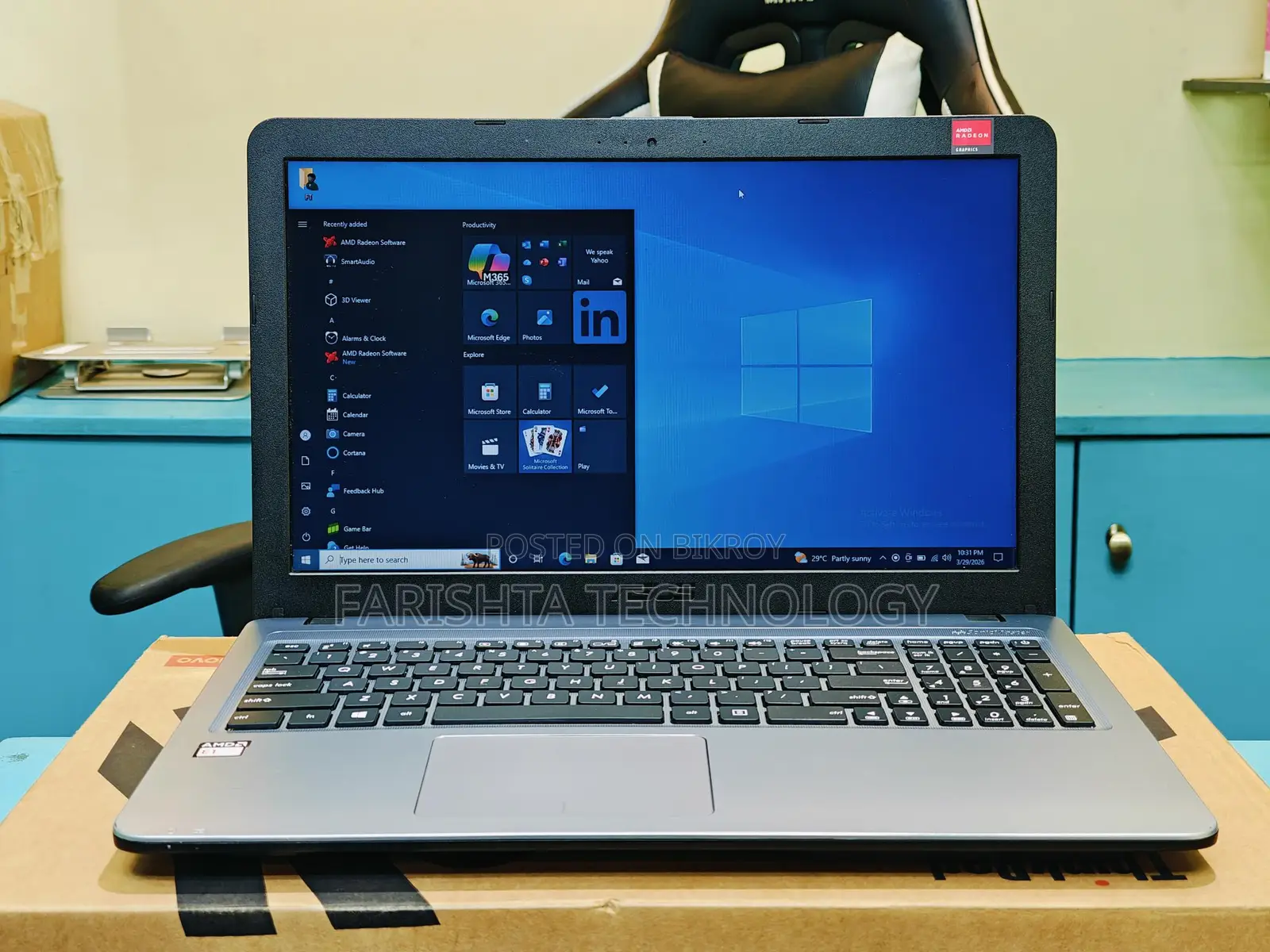 Asus AMD 7th Generation 4GB Ram 128GB SSD 15.6" HD Display Laptop.
