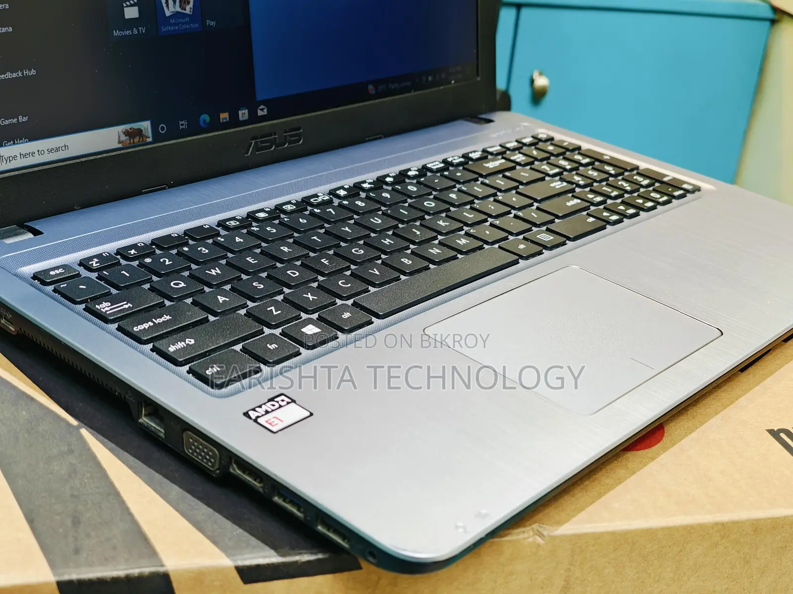 Asus AMD 7th Generation 4GB Ram 128GB SSD 15.6" HD Display Laptop.