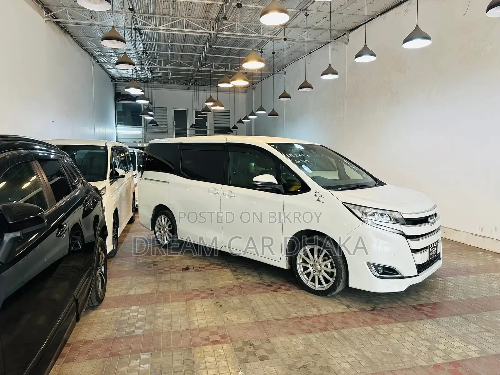 Toyota Noah G 2 Door Power 2021
