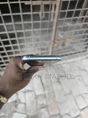 OnePlus 9R . (Used)