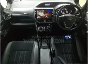 Toyota Esquire HYBRID GI PREMIUM 2021