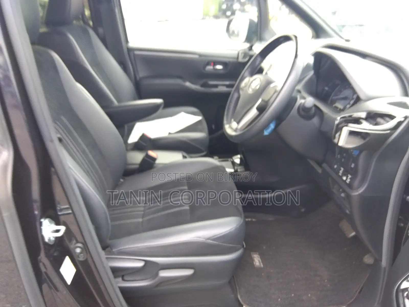 Toyota Esquire HYBRID GI PREMIUM 2021