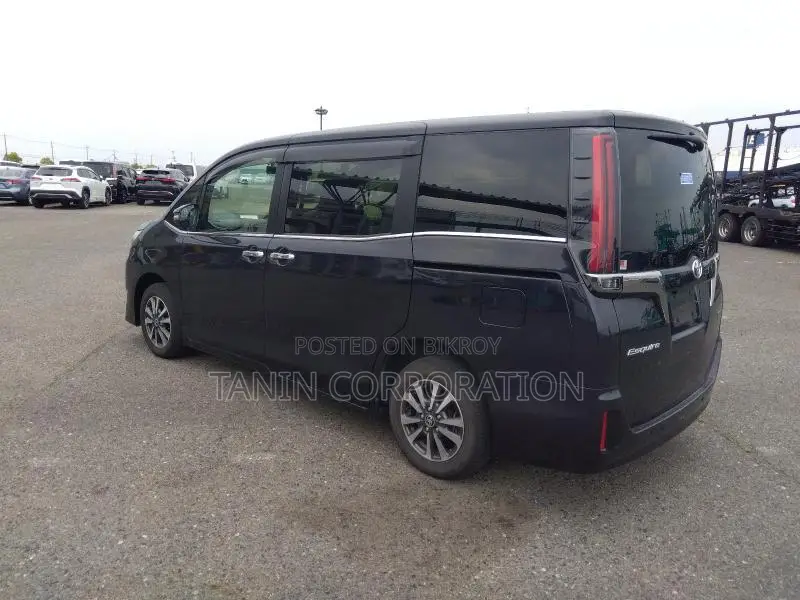 Toyota Esquire HYBRID GI PREMIUM 2021