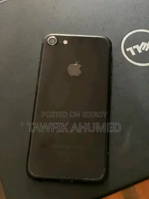 Apple iPhone 7 (Used)