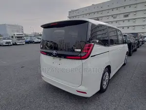 Toyota Noah X Package 2022