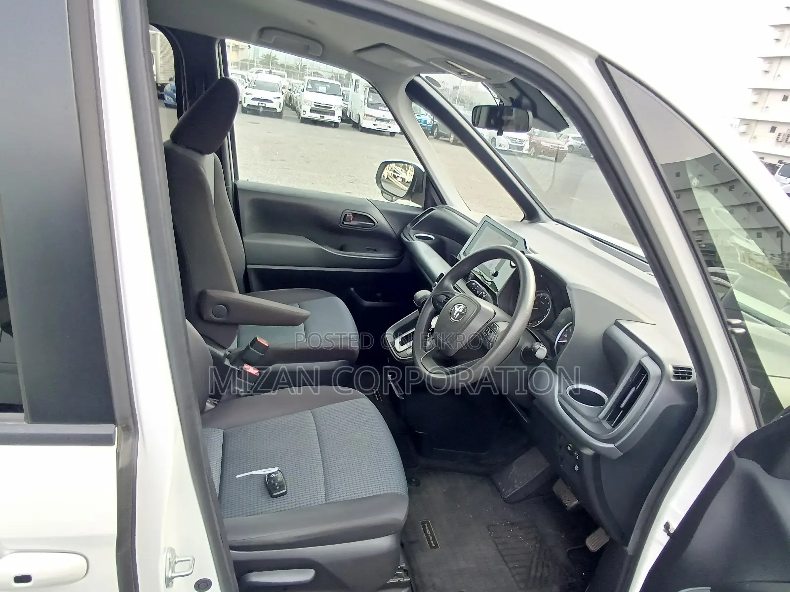 Toyota Noah X Package 2022