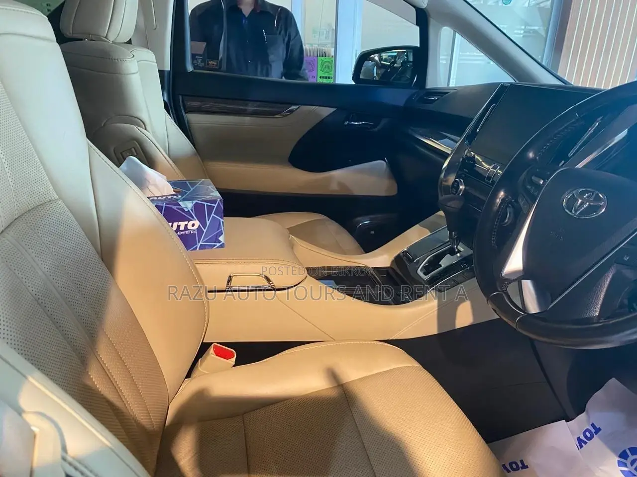 Alphard For Rent