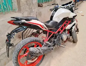 Benelli TNT 150 2006