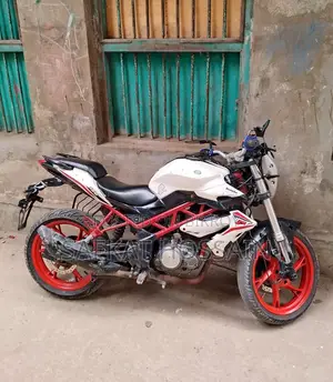 Benelli TNT 150 2006
