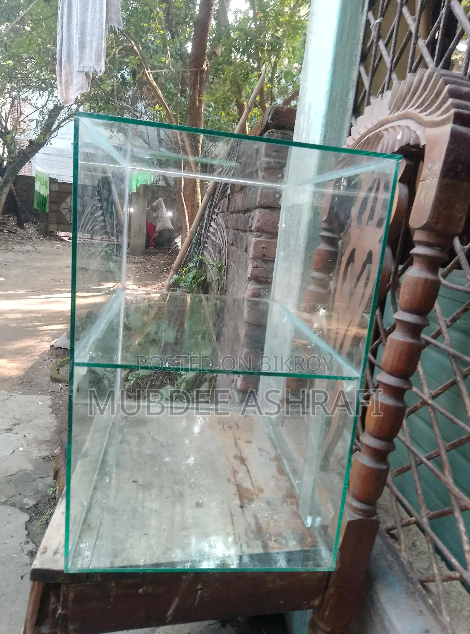 গ্লাস ডিসপ্লে র‍্যাক